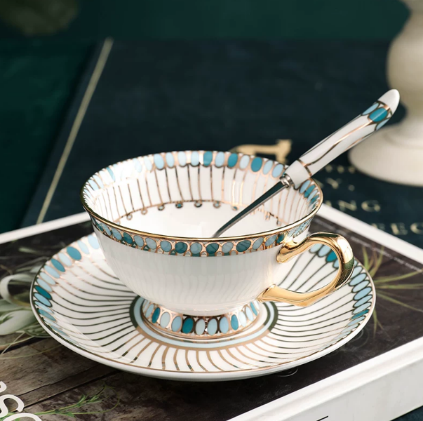 Coffee Tea English - Conjunto Elegante de Xícara e Prato