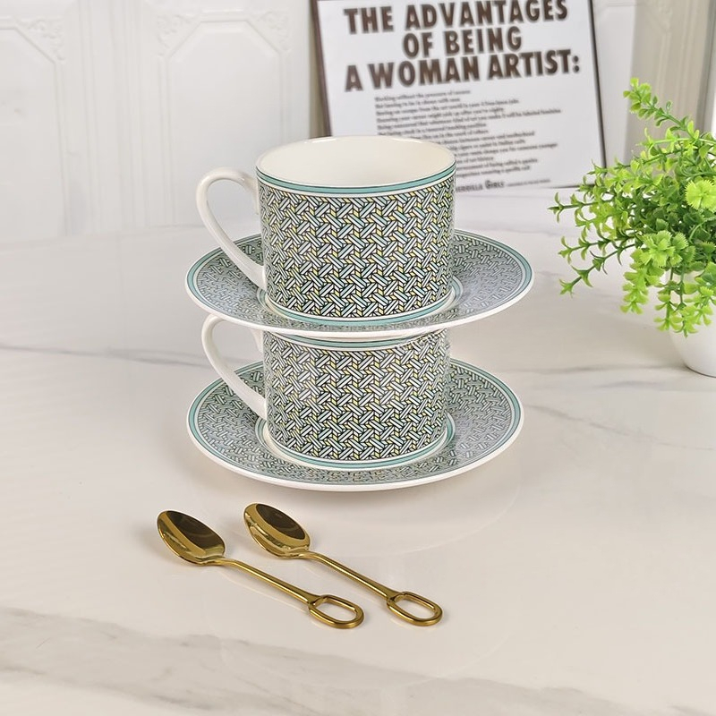 Xícara de Café em Porcelana Eu - Coffee Tea English avaliação e preço